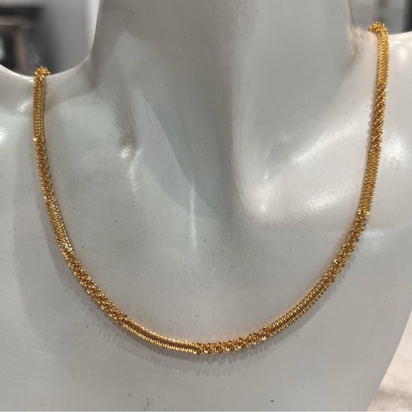 ION Plated YG Stainless Steel Duo Link Necklace - Picture 2 of 11